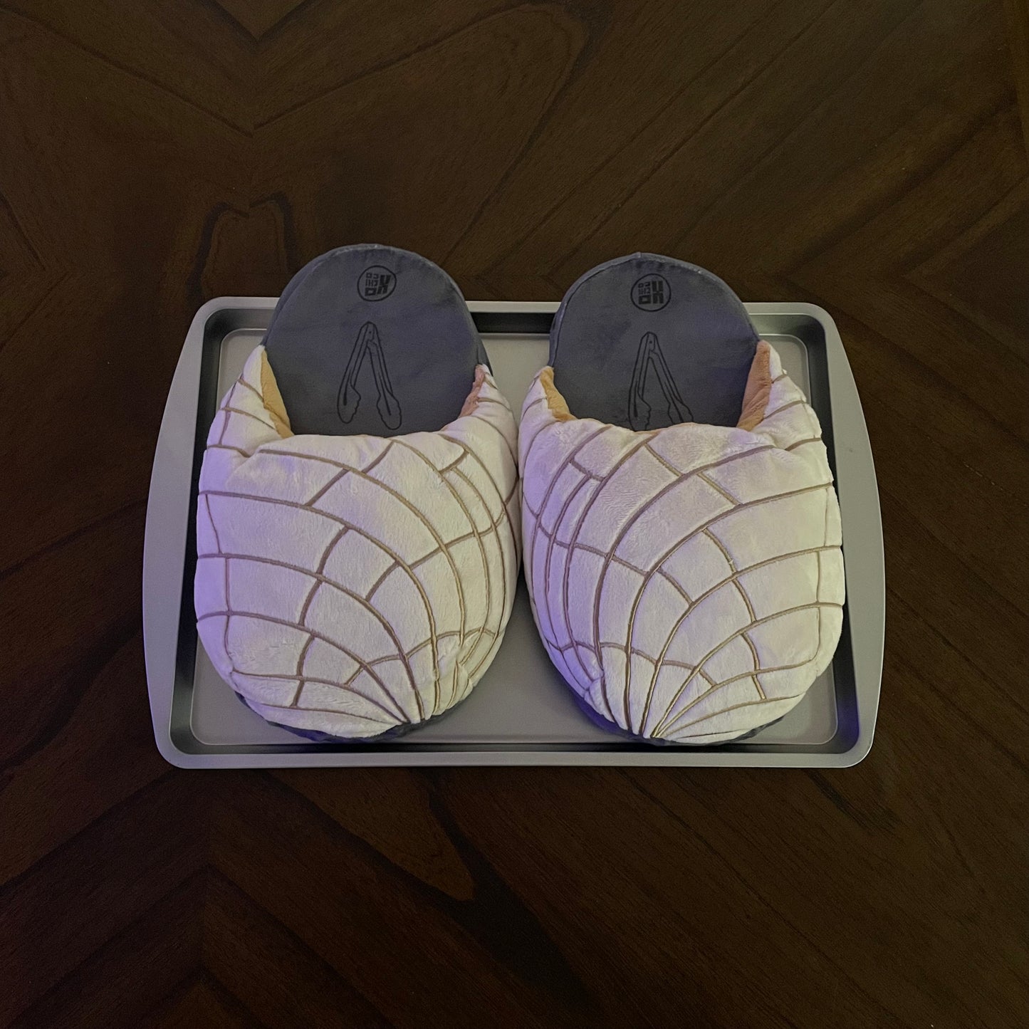 White Concha slippers